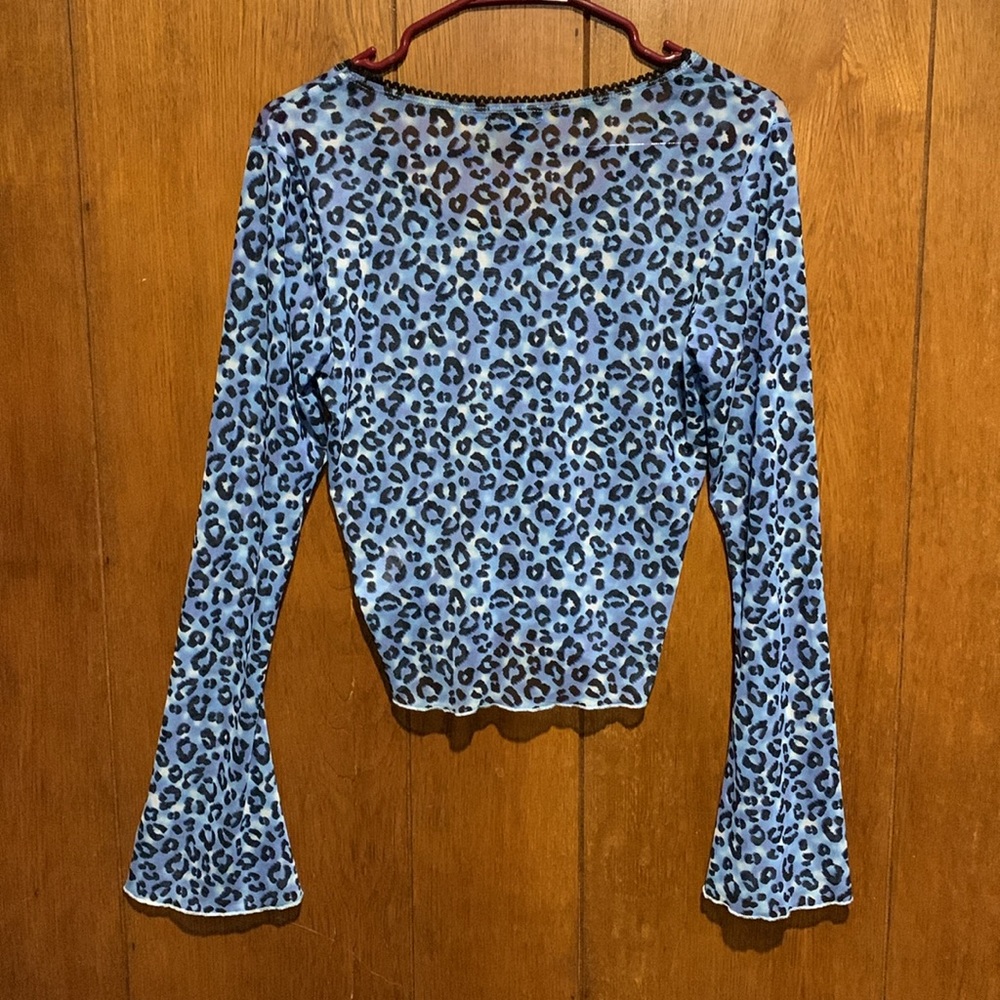 dELiA*s Sheer Blue Cheetah Print Crop Top - Picture 3 of 8